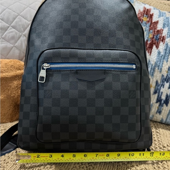 Louis Vuitton Josh Graphite Backpack with Neon Blue Lining - Limited Edition - Picture 10 of 11